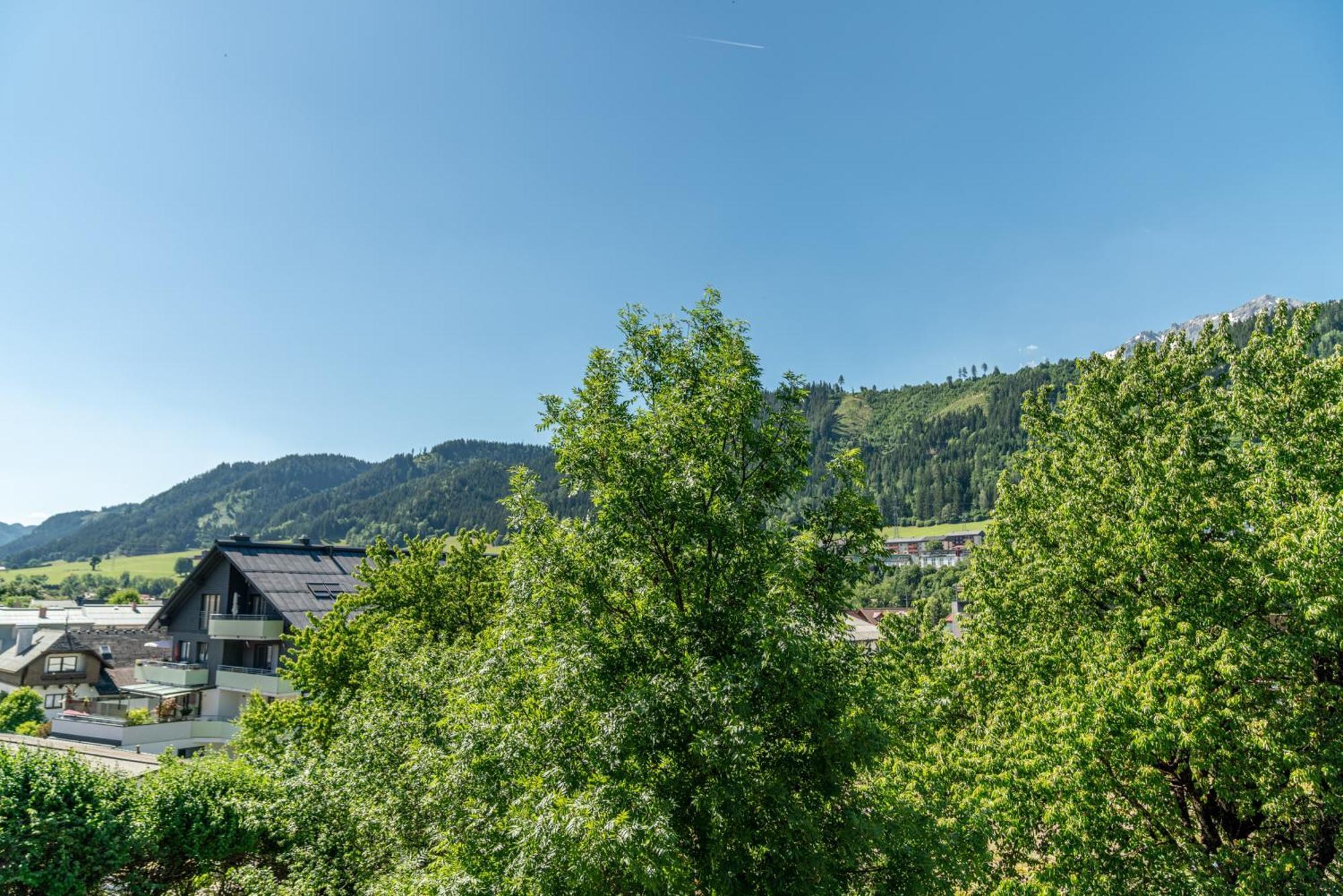 Stadtvilla Schladming Boutiquehotel エクステリア 写真